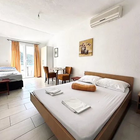 Guest house Mango