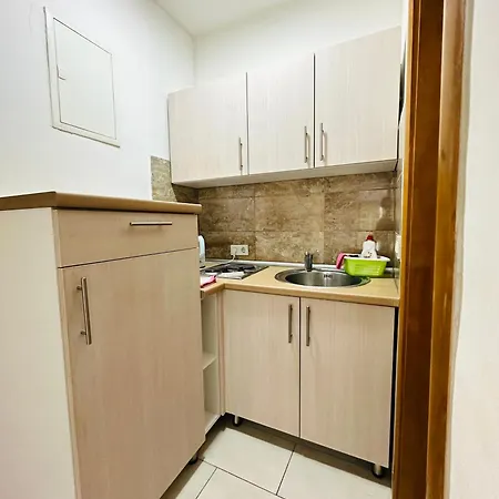 בית הארחה Mango נאום