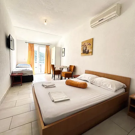 Mango Guest house